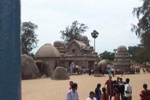 Rock carvings at Mahabilipuram.